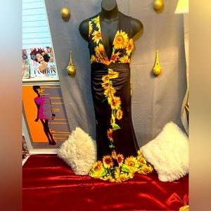 brand new dress Quilting sun flower dress long color yellow an black size M/L